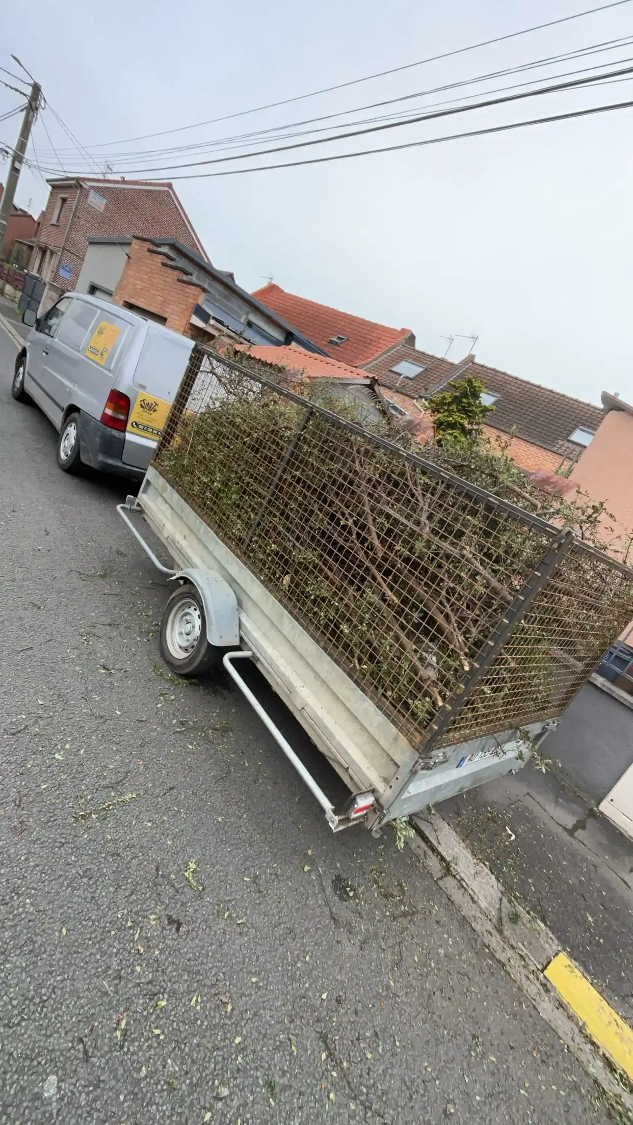 Transport de déchets verts déchetterie entretien espaces verts paysagisme – Rémy Multi Services – Lens Liévin Lille Arras Douai Transport de déchets verts déchetterie entretien espaces verts paysagisme - Rémy Multi Services - Lens Liévin Lille Arras Douai
